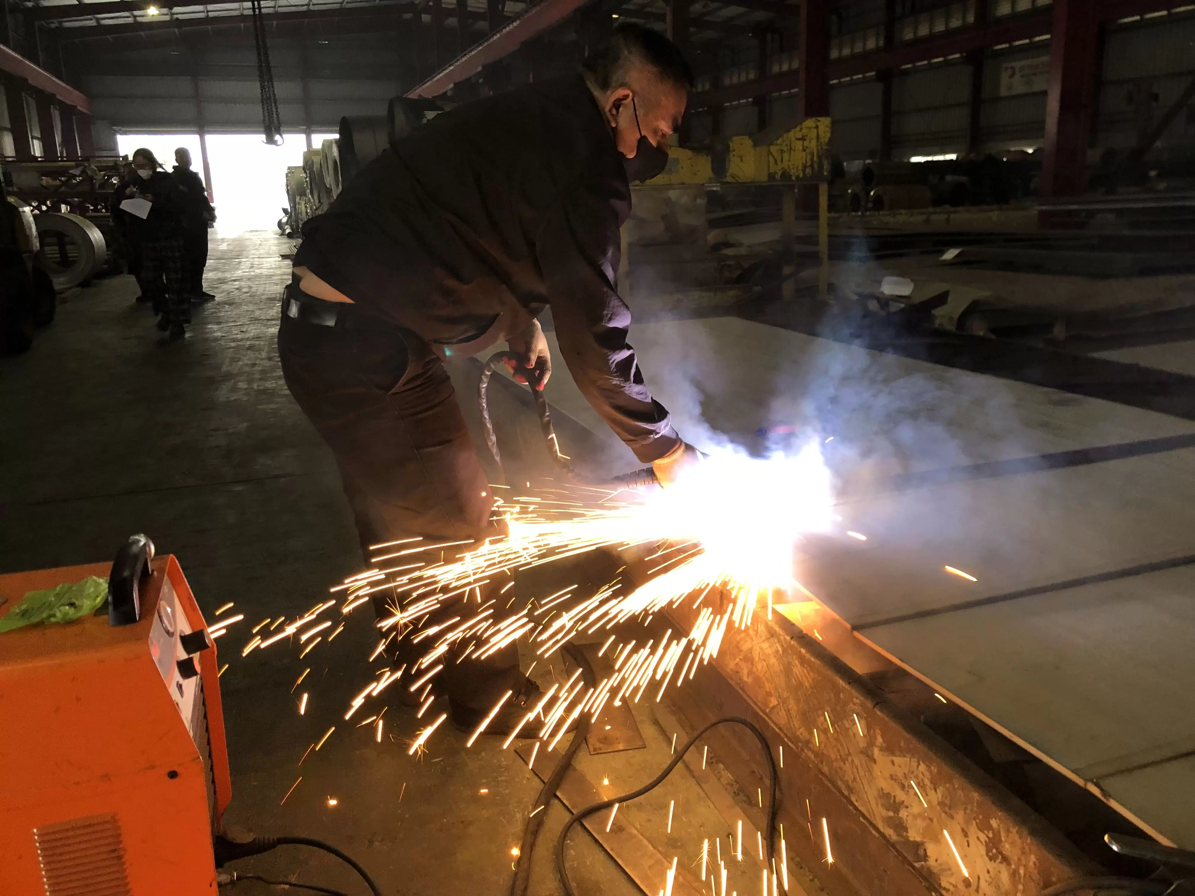 Gia Công Cắt Tấm Bằng Máy Plasma 